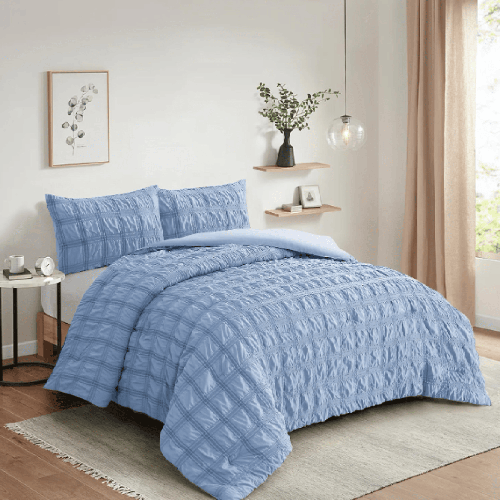 3-piece comforter set for hotels, Airbnb, and motels, includes soft comforter and pillow shams, ideal for frequent guest use