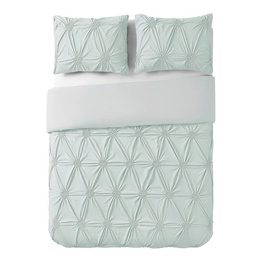 premium quality 3 piece comforter set for hotels, Airbnb, and motels, available in bulk for guest room bedding