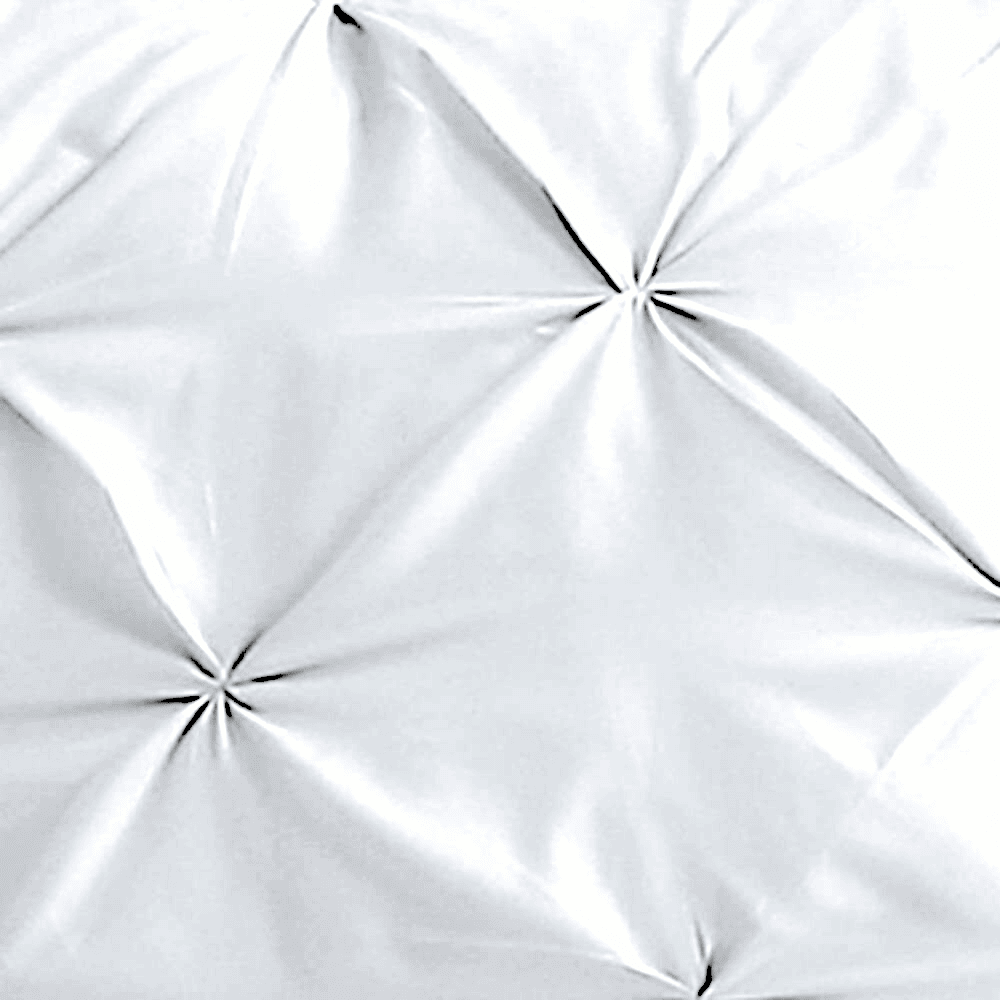 Luxurious 3pc Pintuck Duvet Cover Set - White - Close up