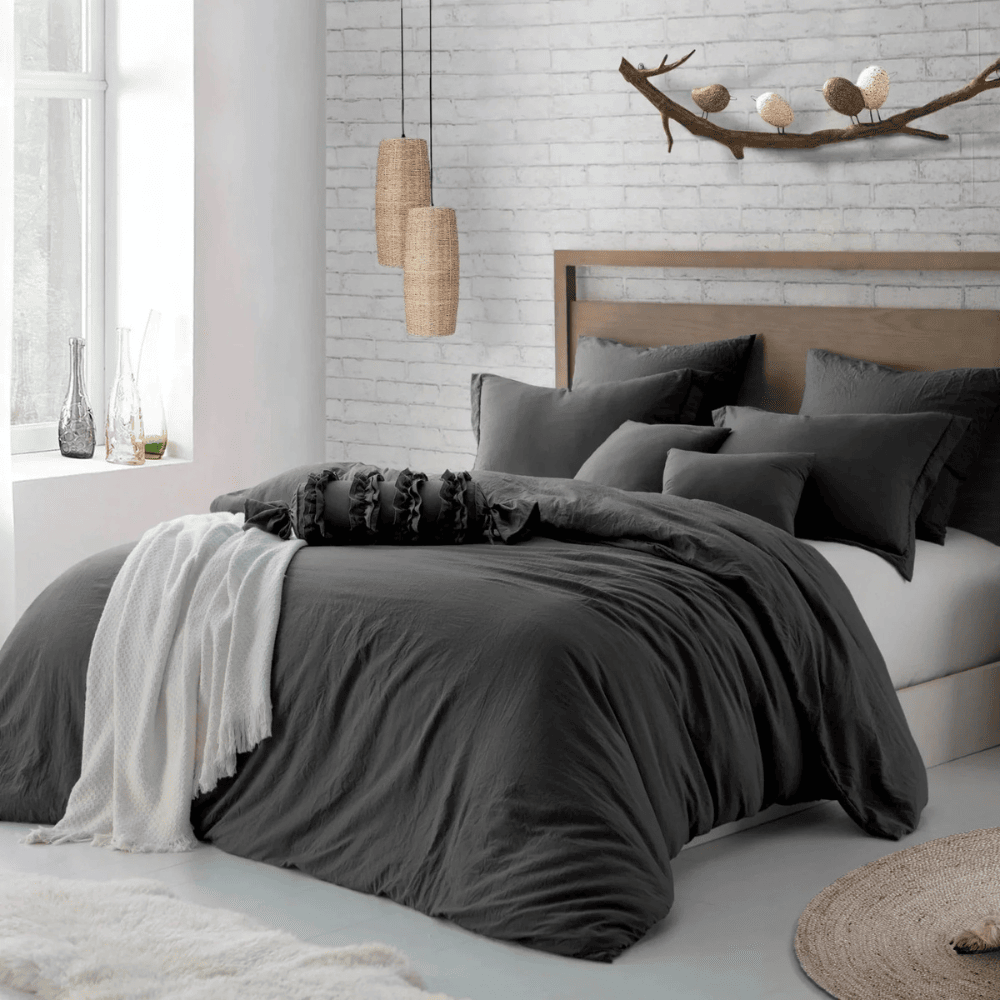 3 Pieces Crinkle Prewashed Duvet Cover Set - Black
