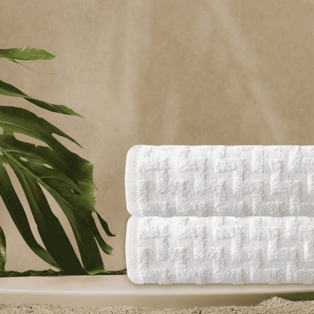 Hotel bath towels bulk, durable and plush cotton towels for guest rooms and hospitality supply