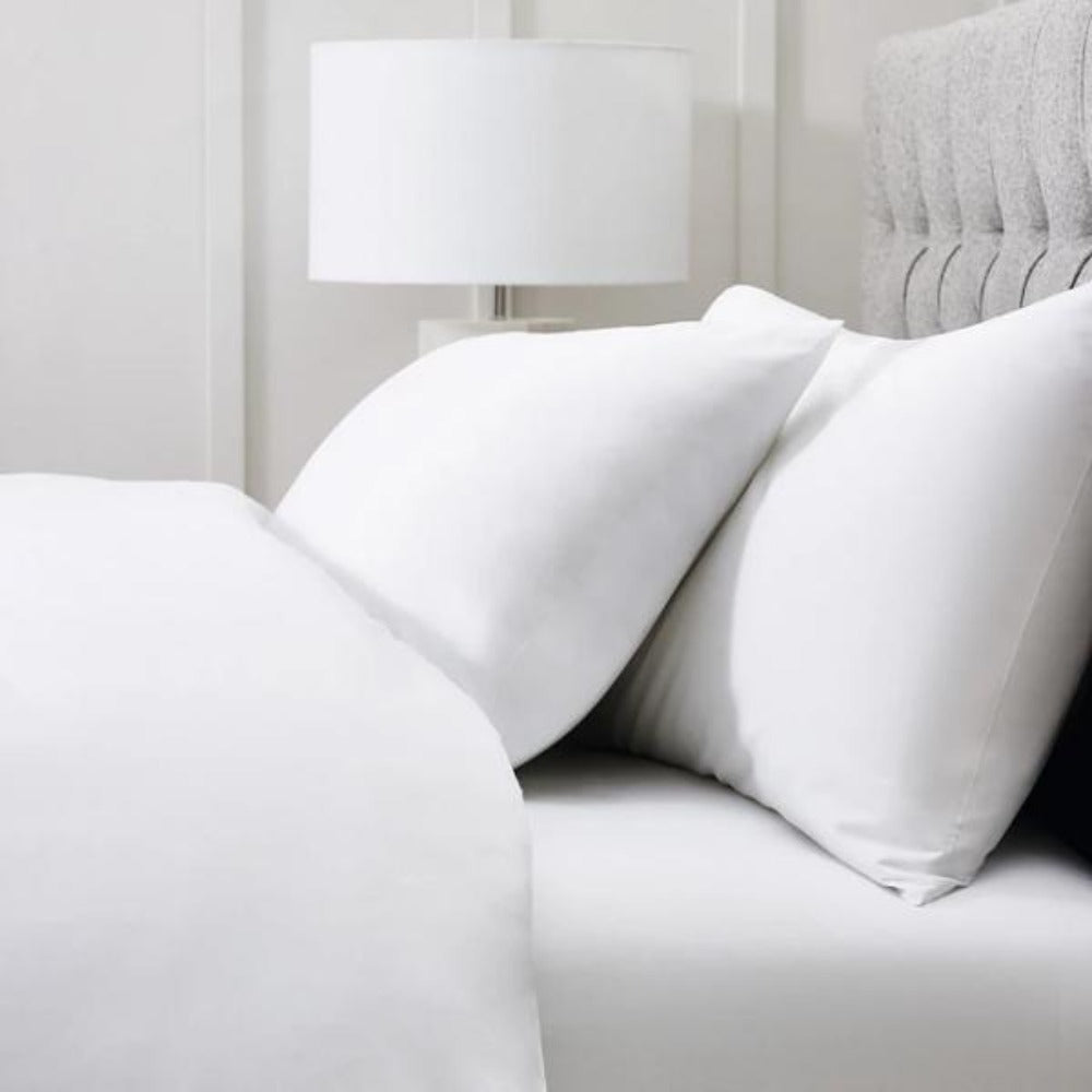 Hotel pillows bulk, comfortable bed pillows for guest rooms and hospitality supply