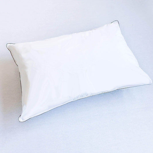 Down feather pillow for luxury hotels, temperature-controlled, standard size, hypoallergenic filling, lightweight comfort, eco-friendly design, ideal for back sleepers."