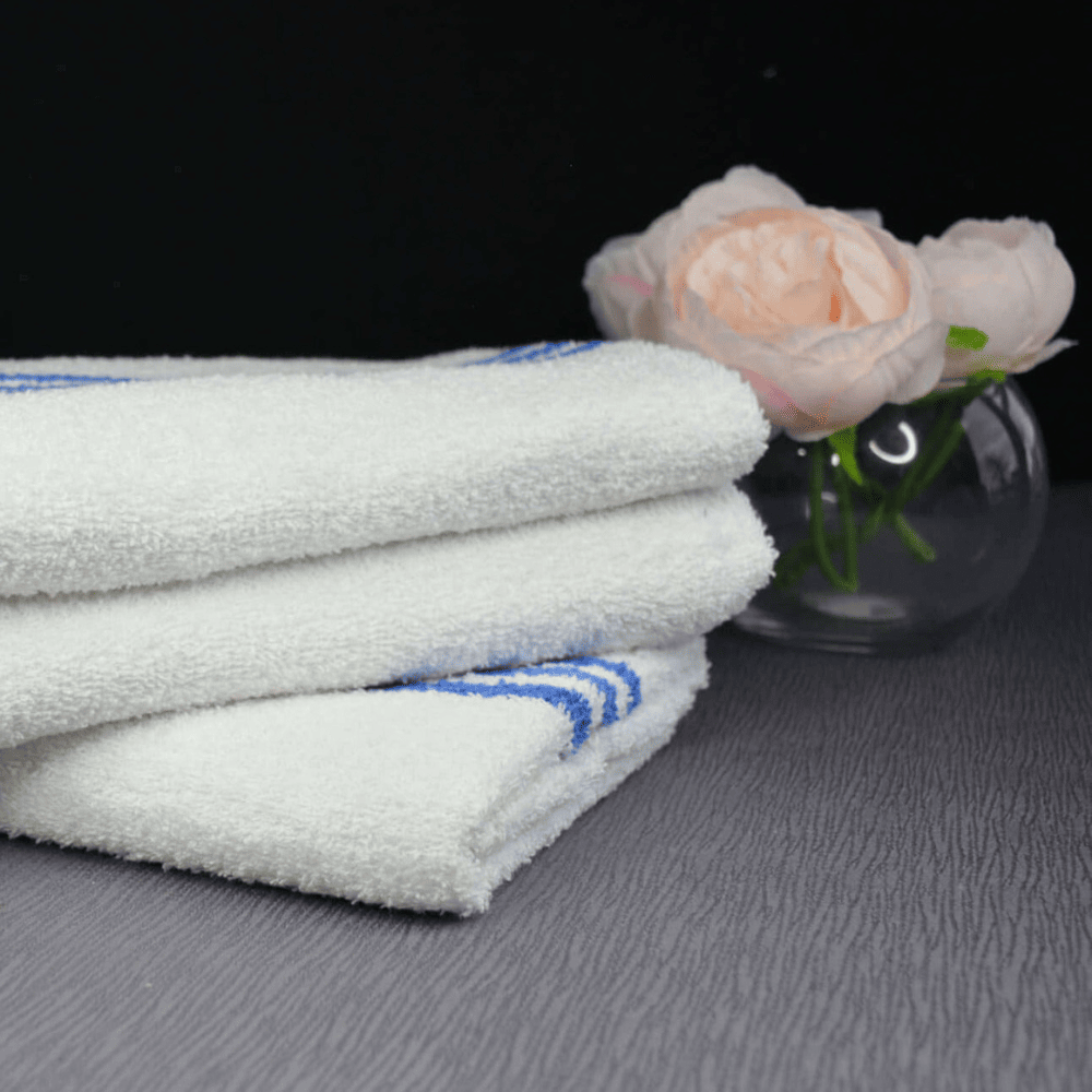  High-quality hotel pool towels - Ideal Hospitality Grade