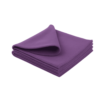 Durable microfiber cleaning cloths for hospitality and janitorial use, ideal for dusting, polishing, and general cleaning