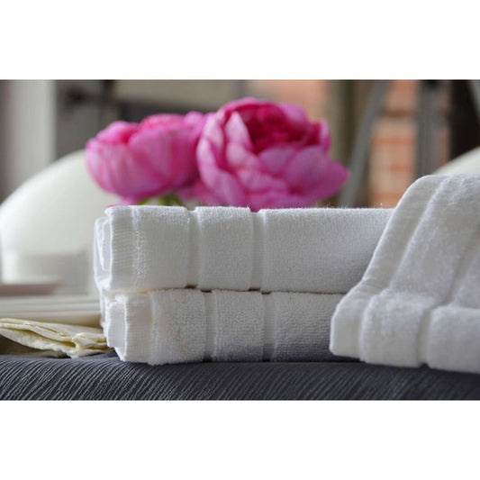 Plush Luxury Hand Towels: A Hotel-Grade Experience - Luxurious Hand Towel (16x30") - Shop now at CHS