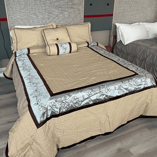 5‑piece bed in a bag set with comforter, shams, sheet and pillowcases, perfect for quick hotel room setup or Airbnb rentals
