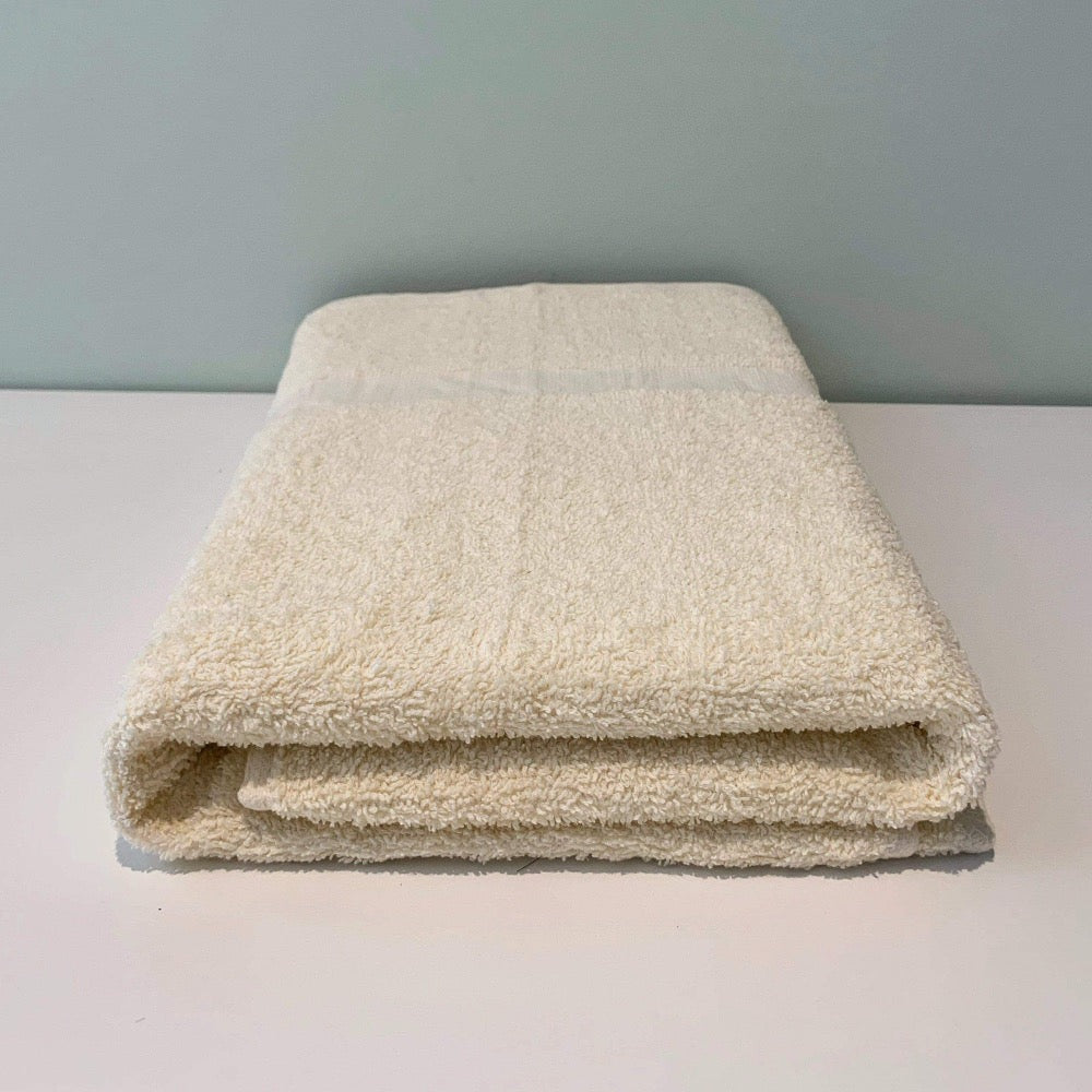 High-Quality Colored Spa & Hotel Bath Towels (26x52'' - 11lbs/dz) - Premium Bath Towels & Washcloths - Shop now at CHS