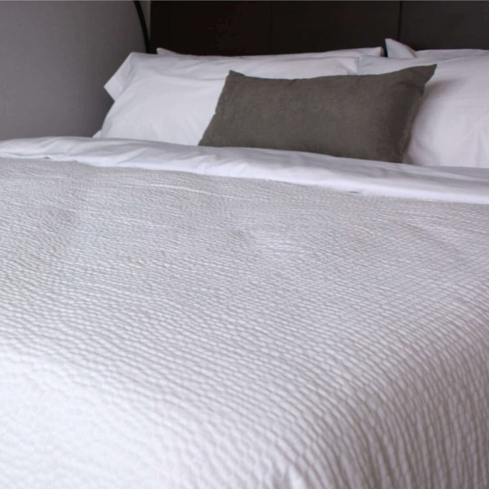 Bubble Pattern Cumulus Decorative Top Sheet - Stylish and Comfortable Bedding