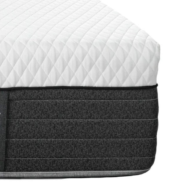 Elevate your guests' sleeping experience  with Hybrid Mattress
