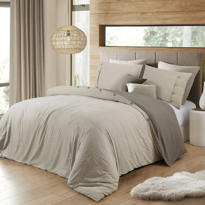 Reversible hotel duvet covers for resorts and Airbnb's, dual-sided design ideal for quick styling changes and easy laundry